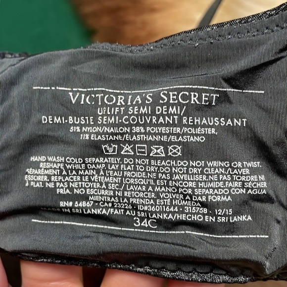 Victoria’s Secret Gray Uplift Bra - Picture 5 of 6